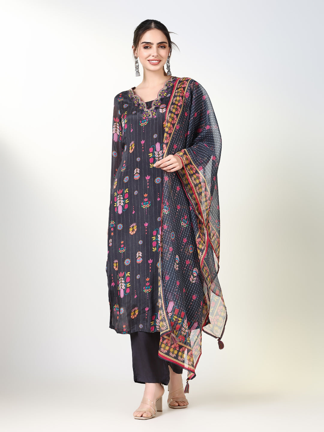 Women Graphic Grey Straight Kurta Set with Dupatta