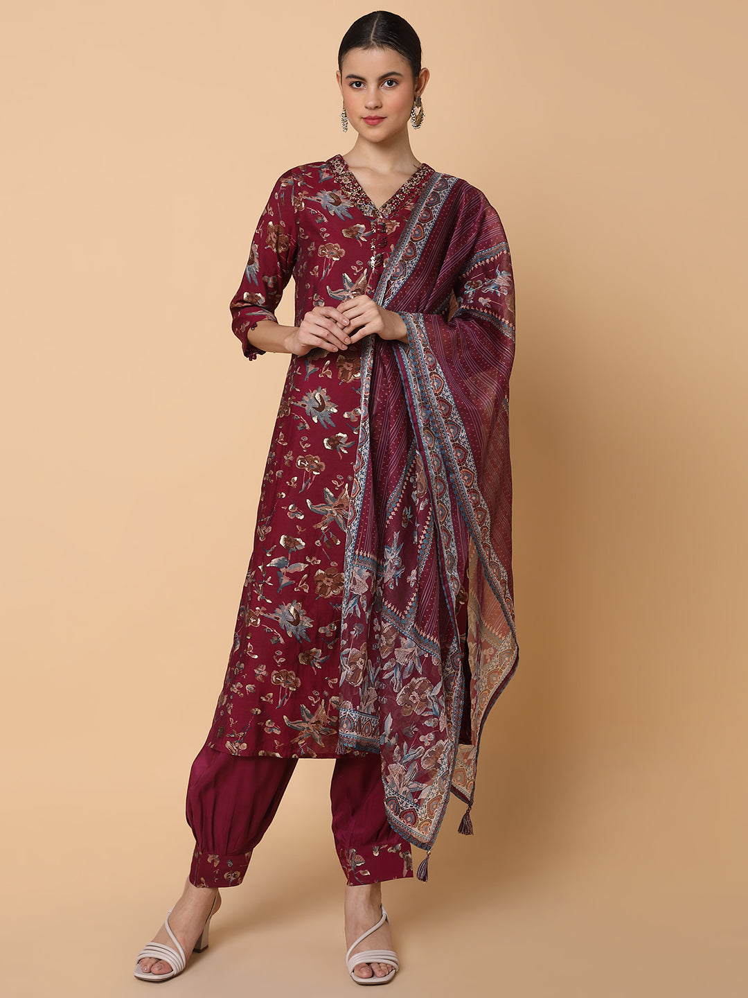 Women Floral Burgundy Kurta Set with Dupatta