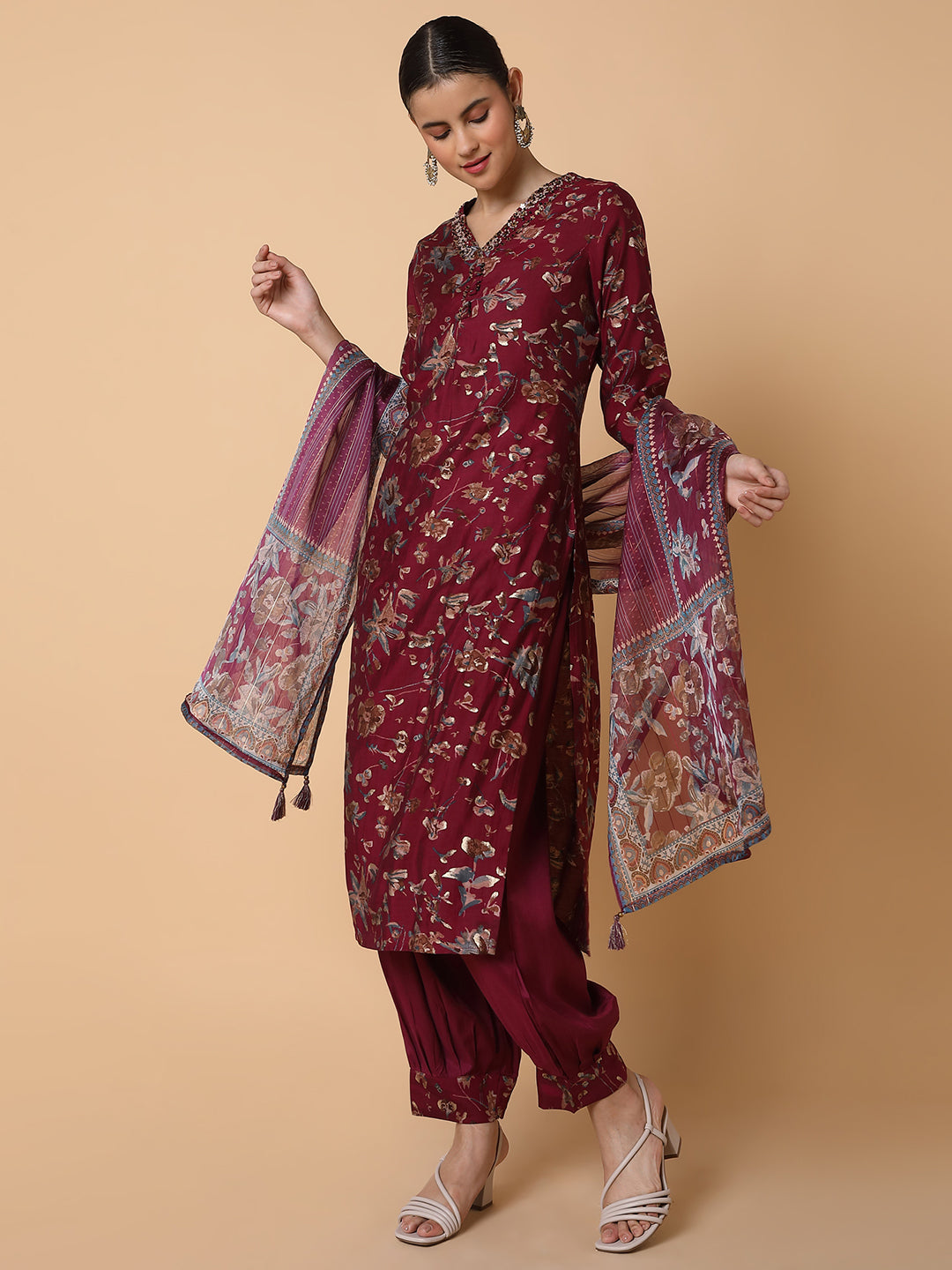 Women Floral Burgundy Kurta Set with Dupatta