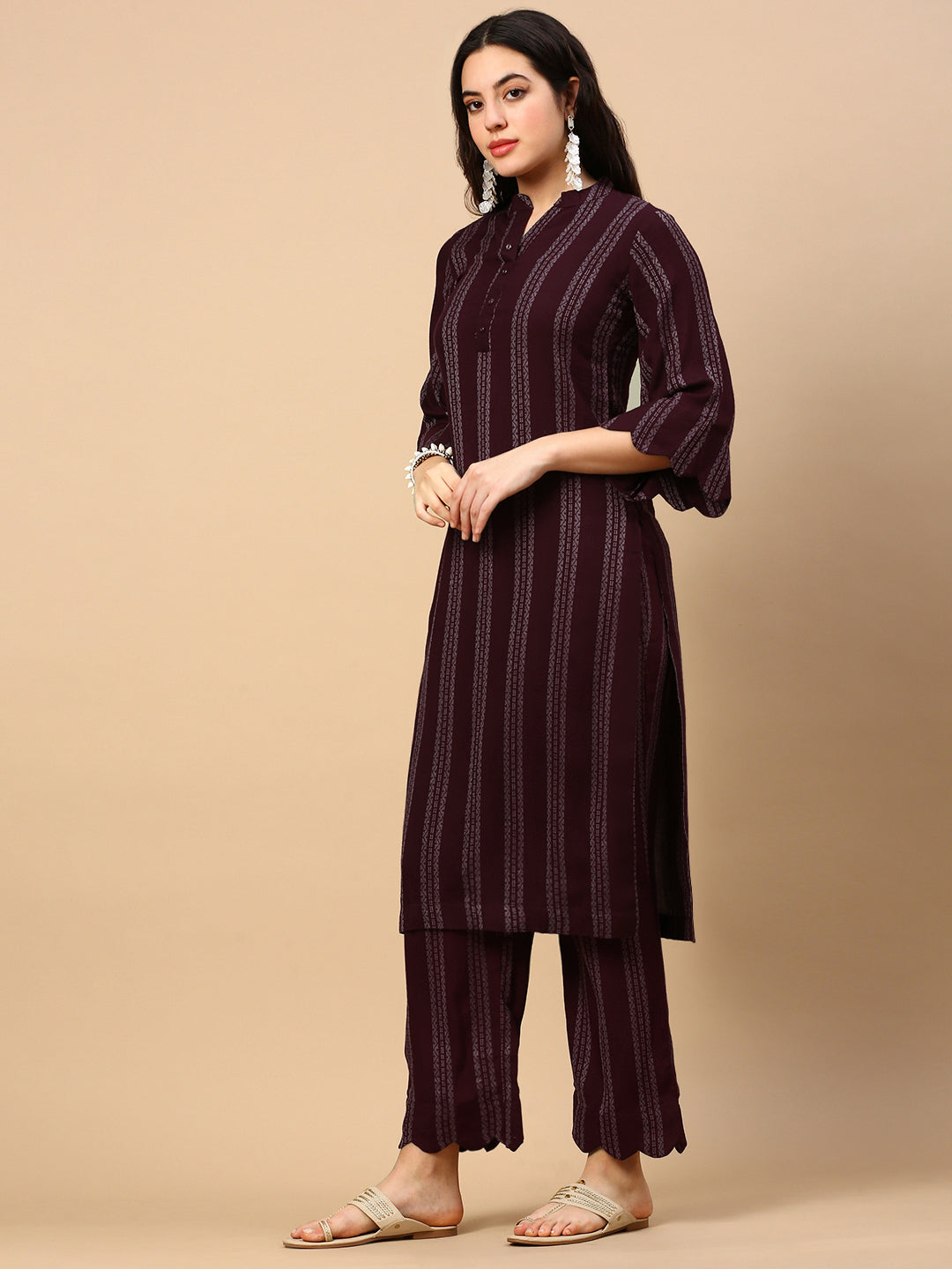 Women Geometric Maroon Straight Kurta Set