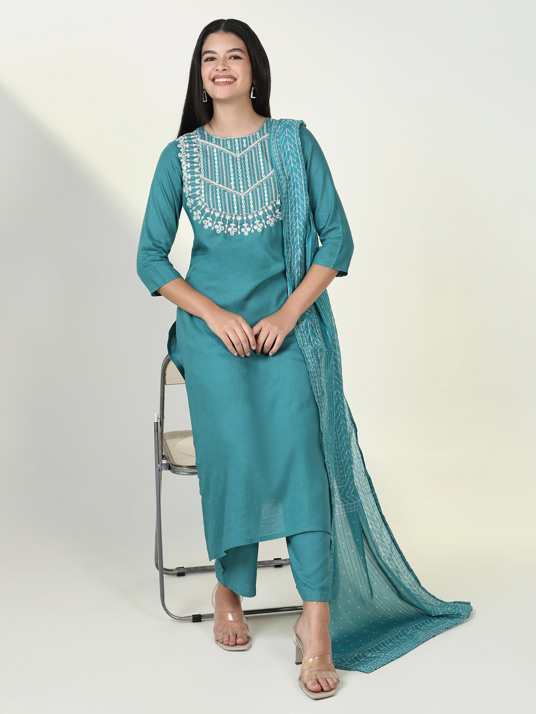 Women Solid Green Kurta Set with Dupatta