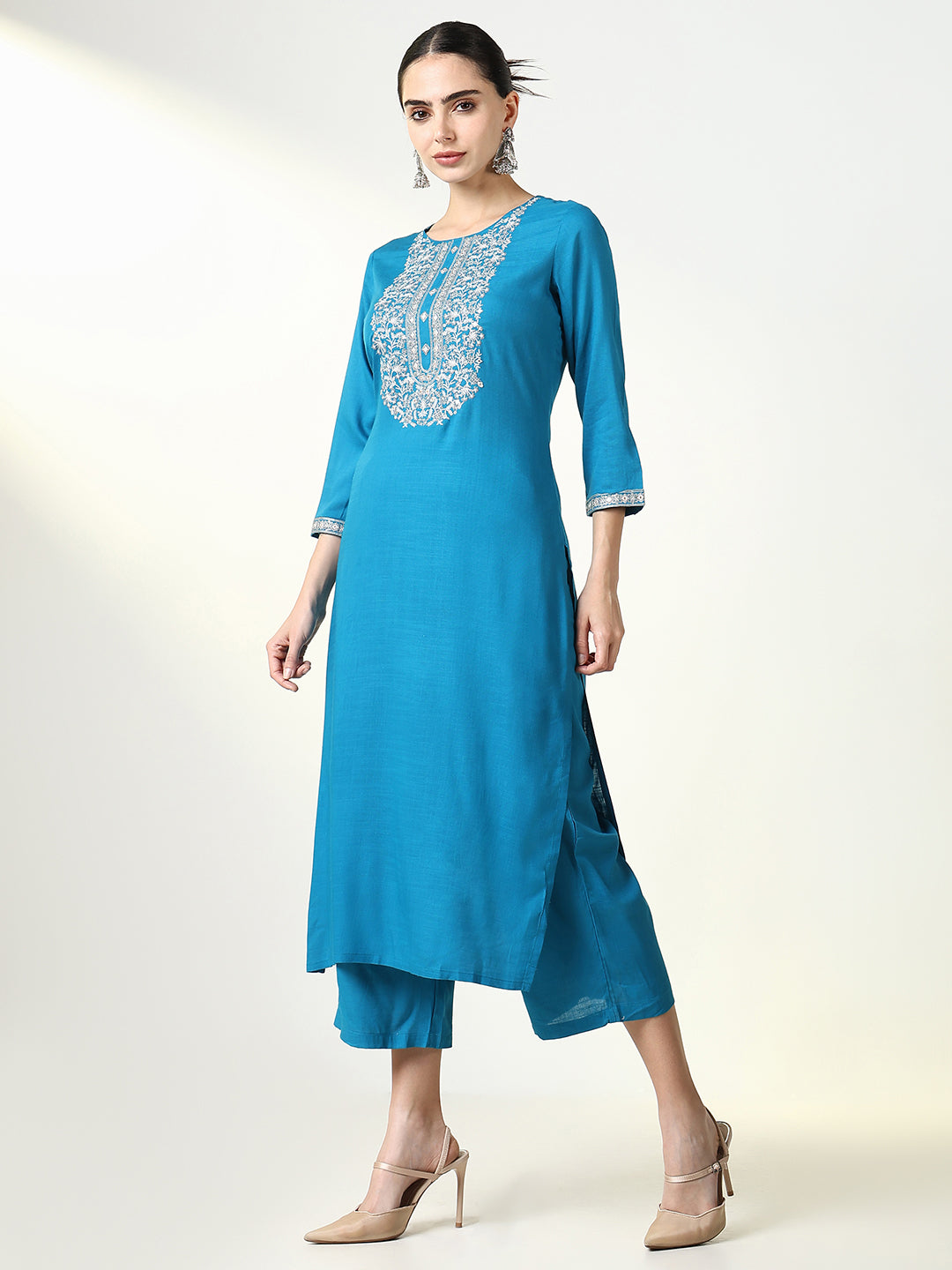 Women Solid Blue Straight Kurta Set with Dupatta