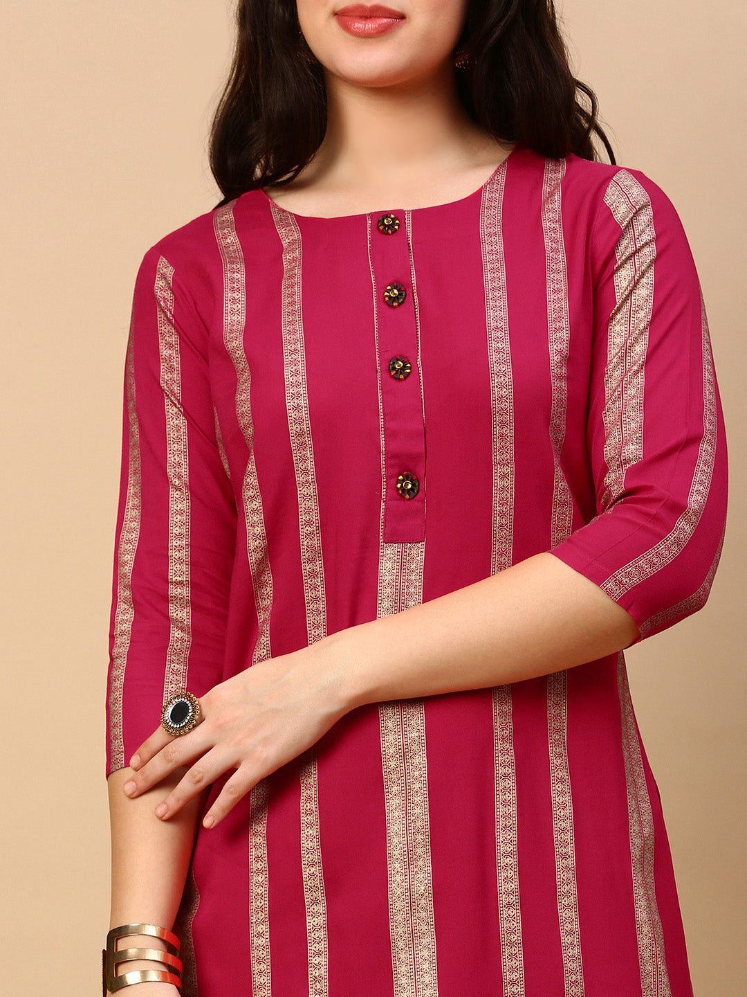 Women Pink Graphic Straight Kurta