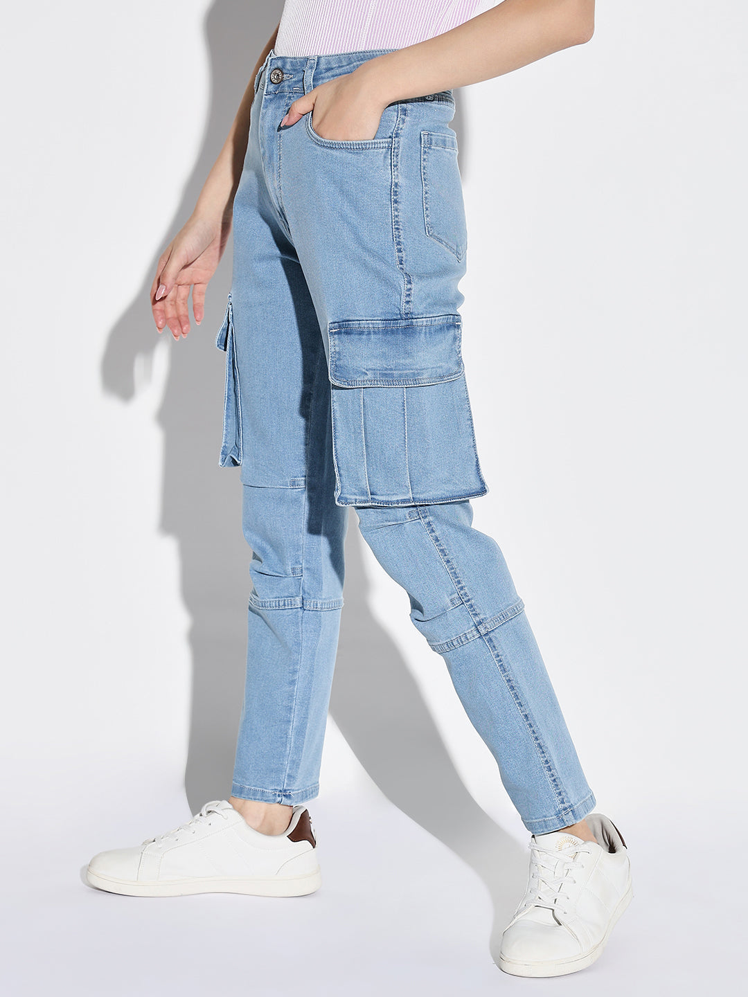 Women Blue Straight Fit Cargo Jeans