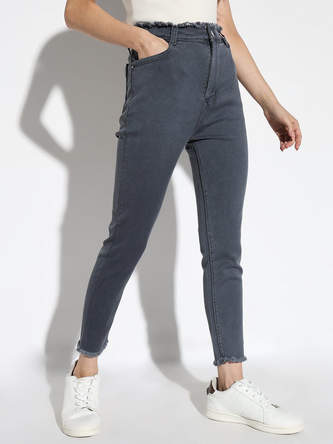 Women Grey Slim Fit Jeans