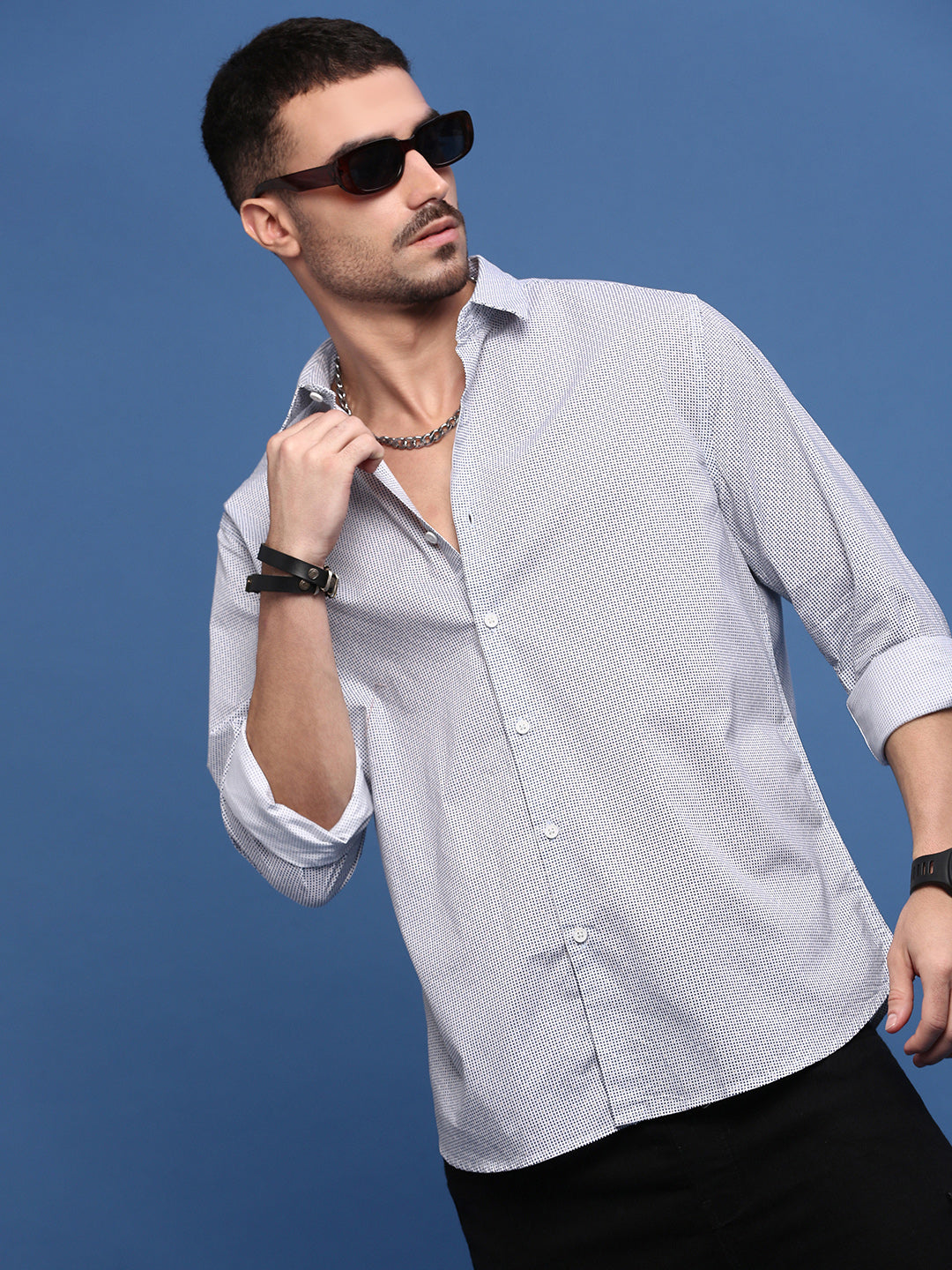 Men White Graphic Slim Fit Shirt