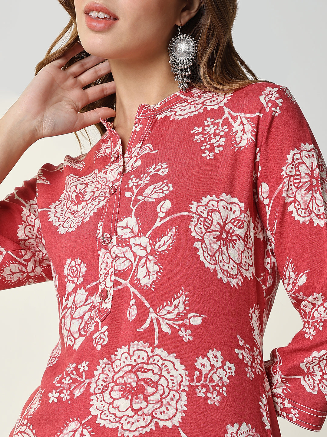 Women Red Floral Straight Kurta