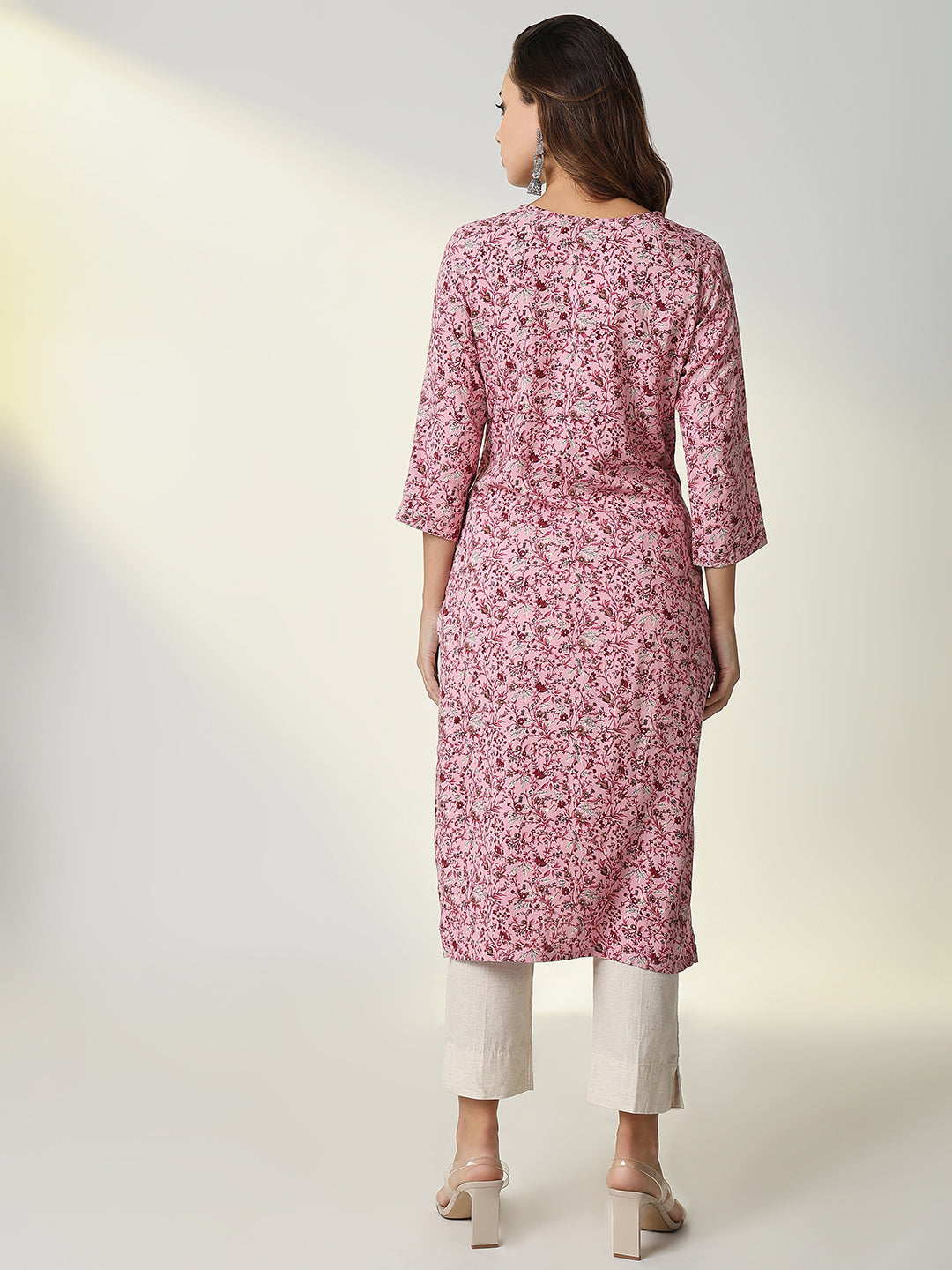 Women Pink Floral Straight Kurta