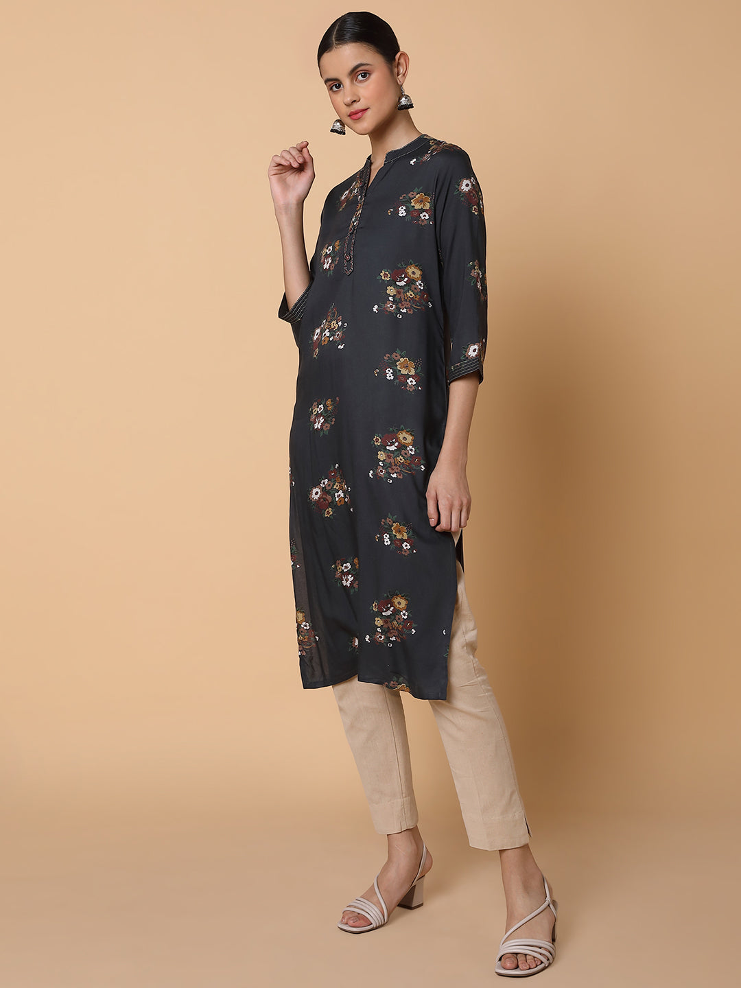 Women Straight Black Floral Kurta