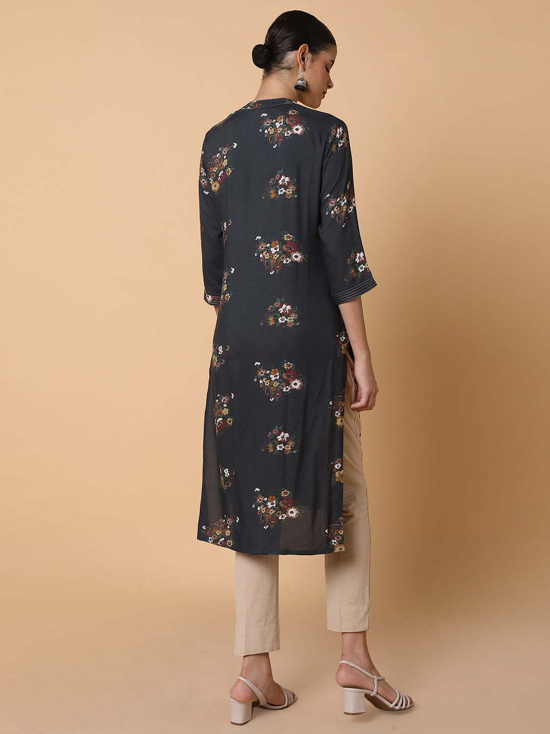 Women Straight Black Floral Kurta