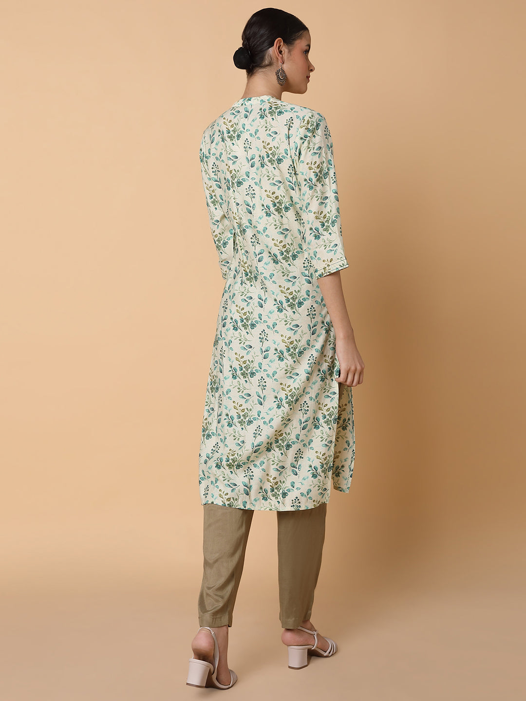 Women Straight Sequins Cream Floral Kurta