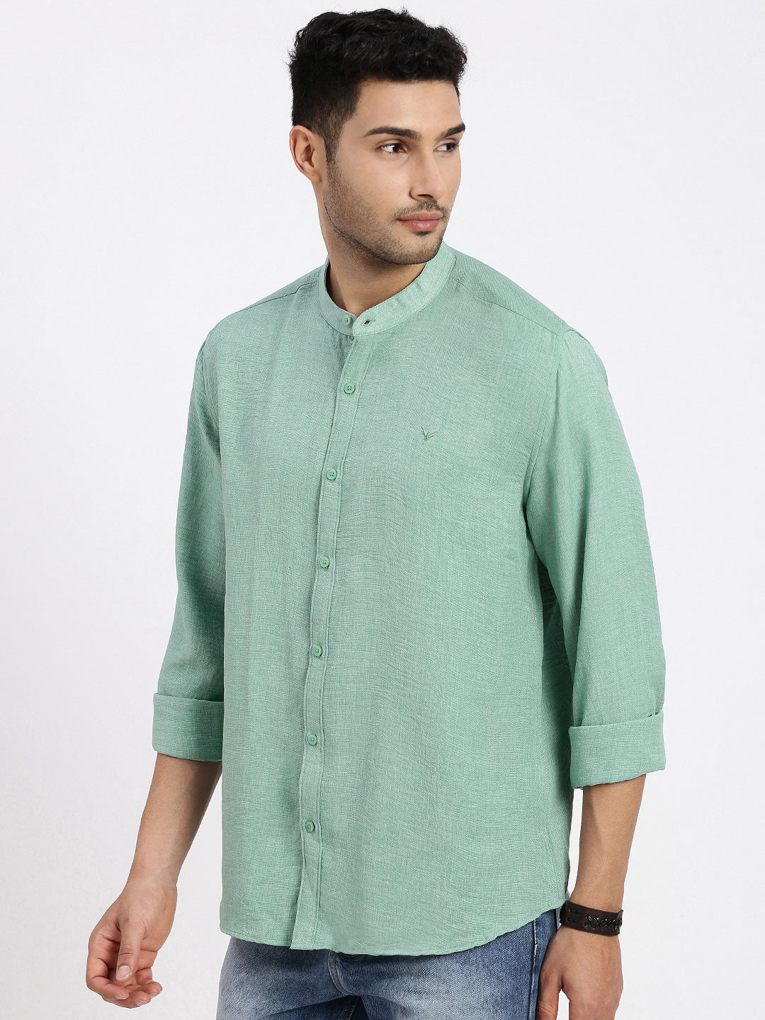 Men Green Solid Slim Fit Shirt