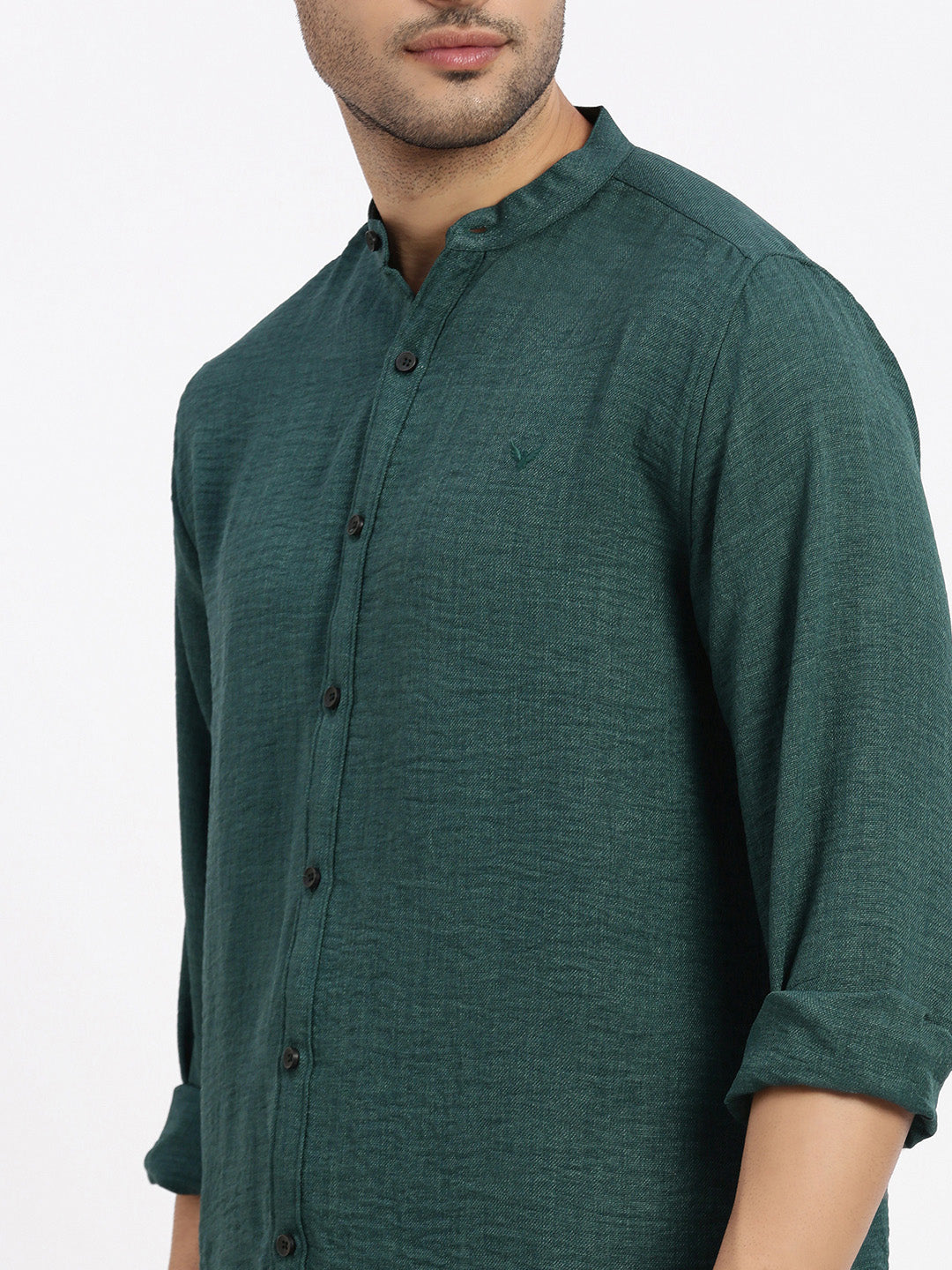 Men Green Solid Slim Fit Shirt