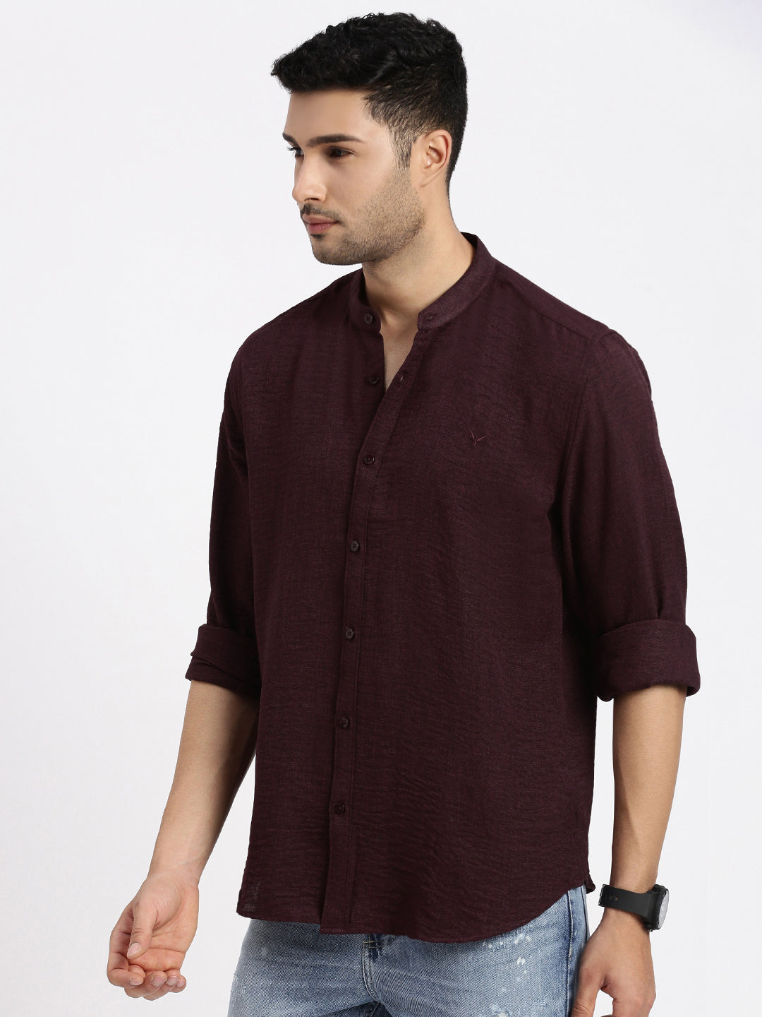 Men Burgundy Solid Slim Fit Shirt