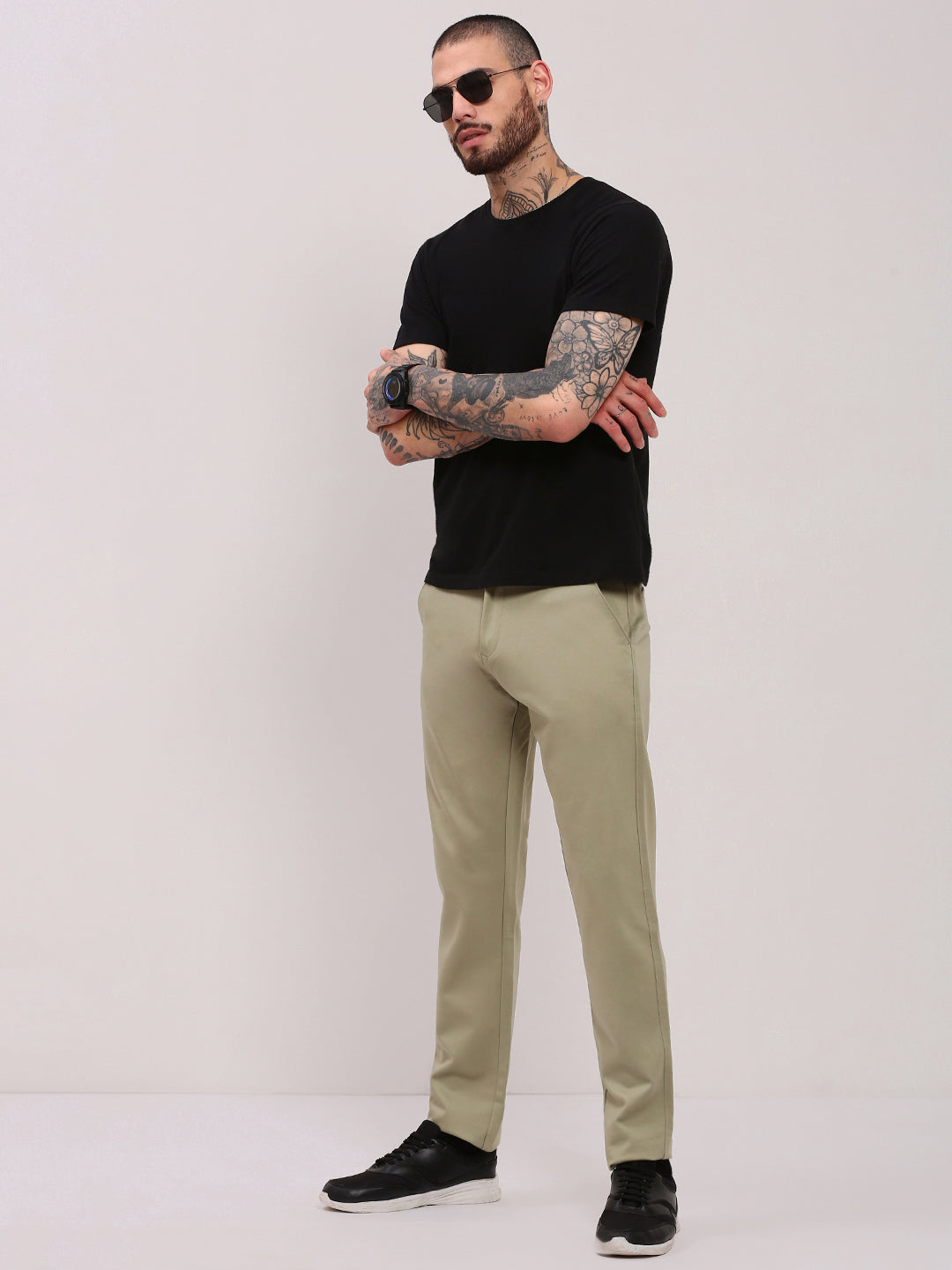 Men Green Solid Trousers