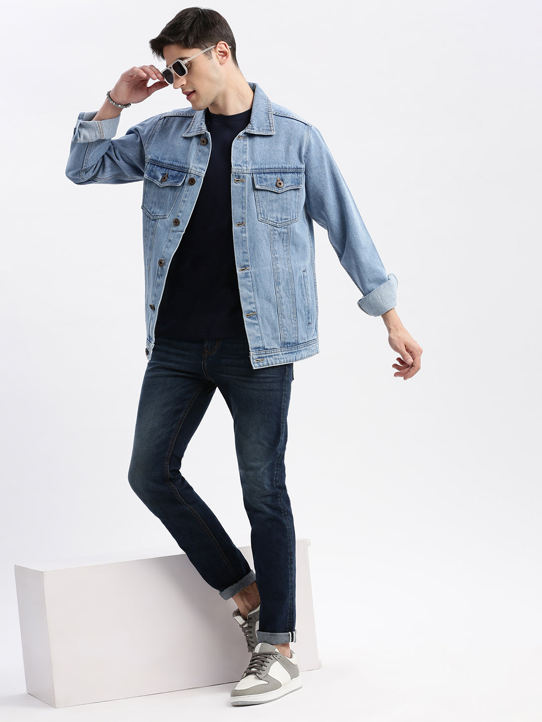 Men Solid Spread Collar Blue Denim Jacket