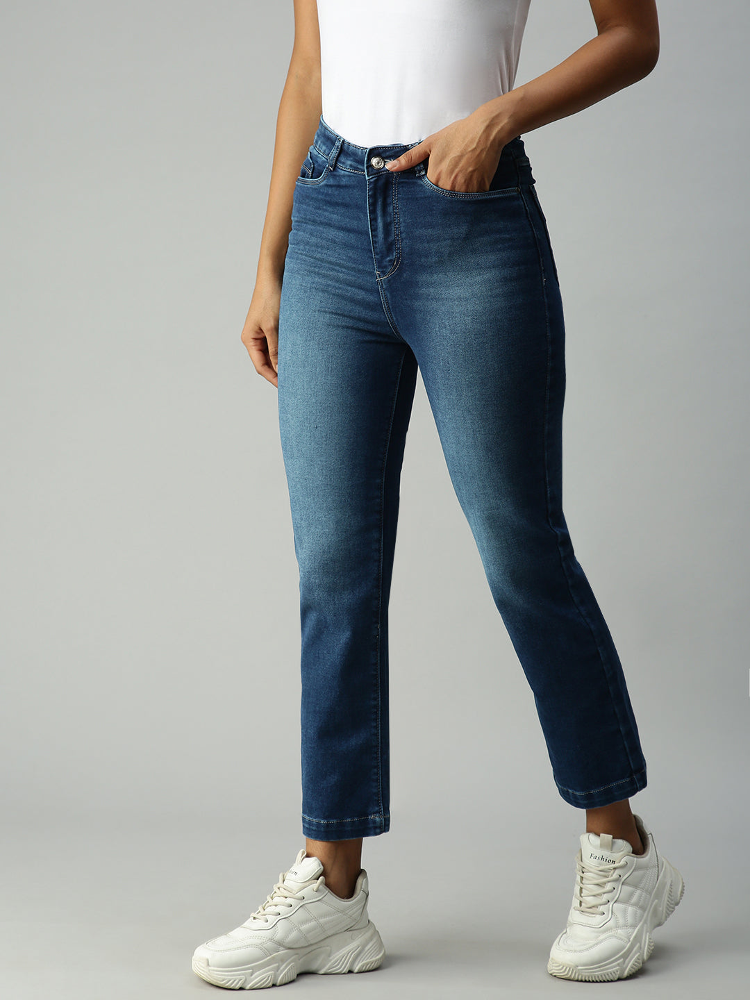 Women Solid Blue Relaxed Fit Denim Jeans