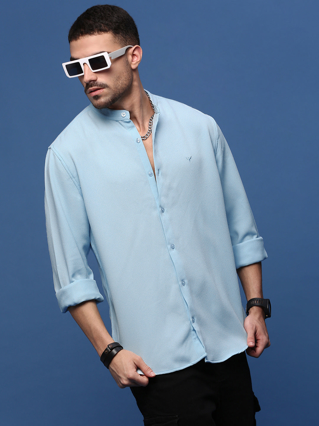 Men Blue Solid Slim Fit Shirt