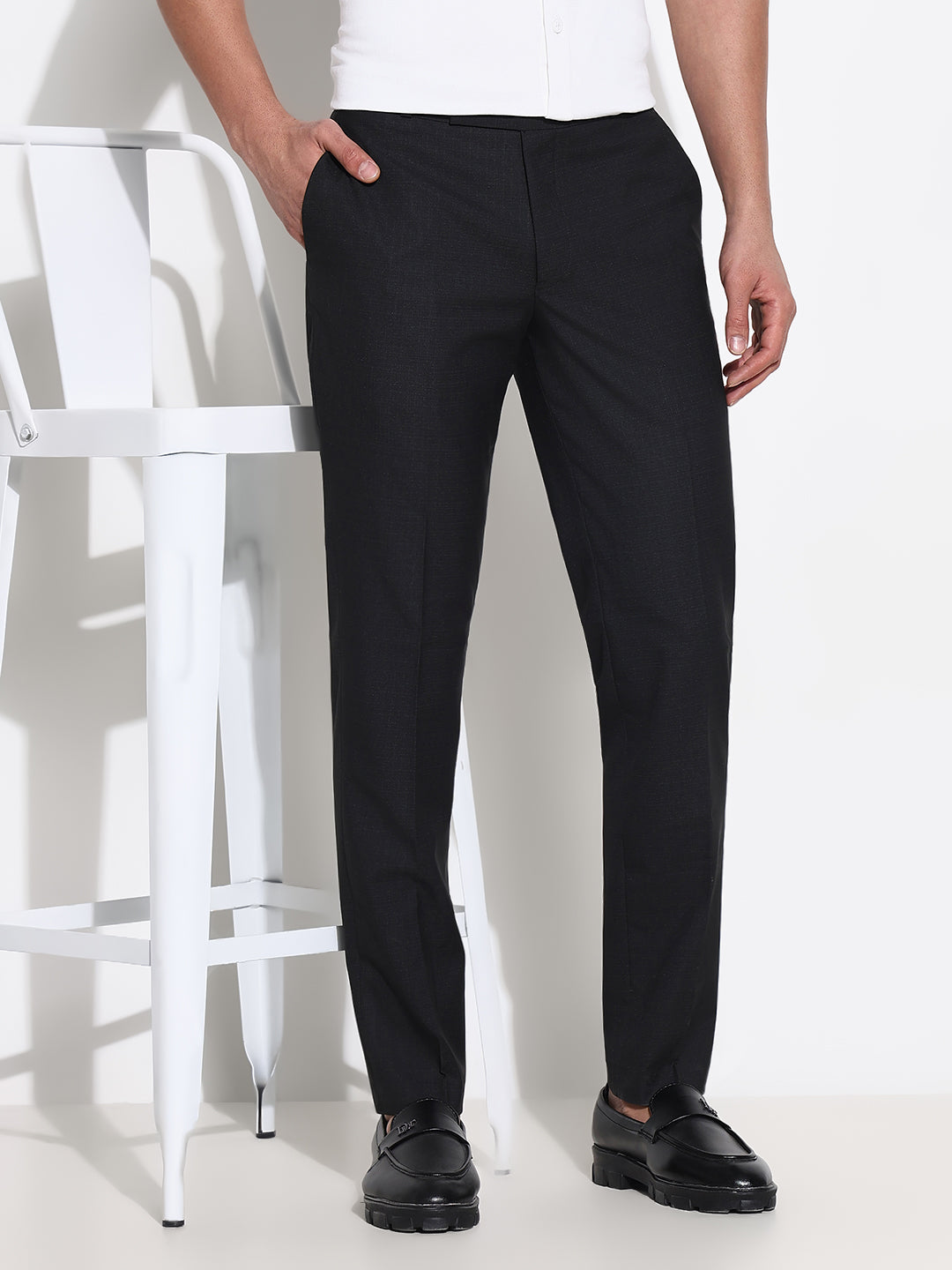 Men Black Solid Formal Trousers