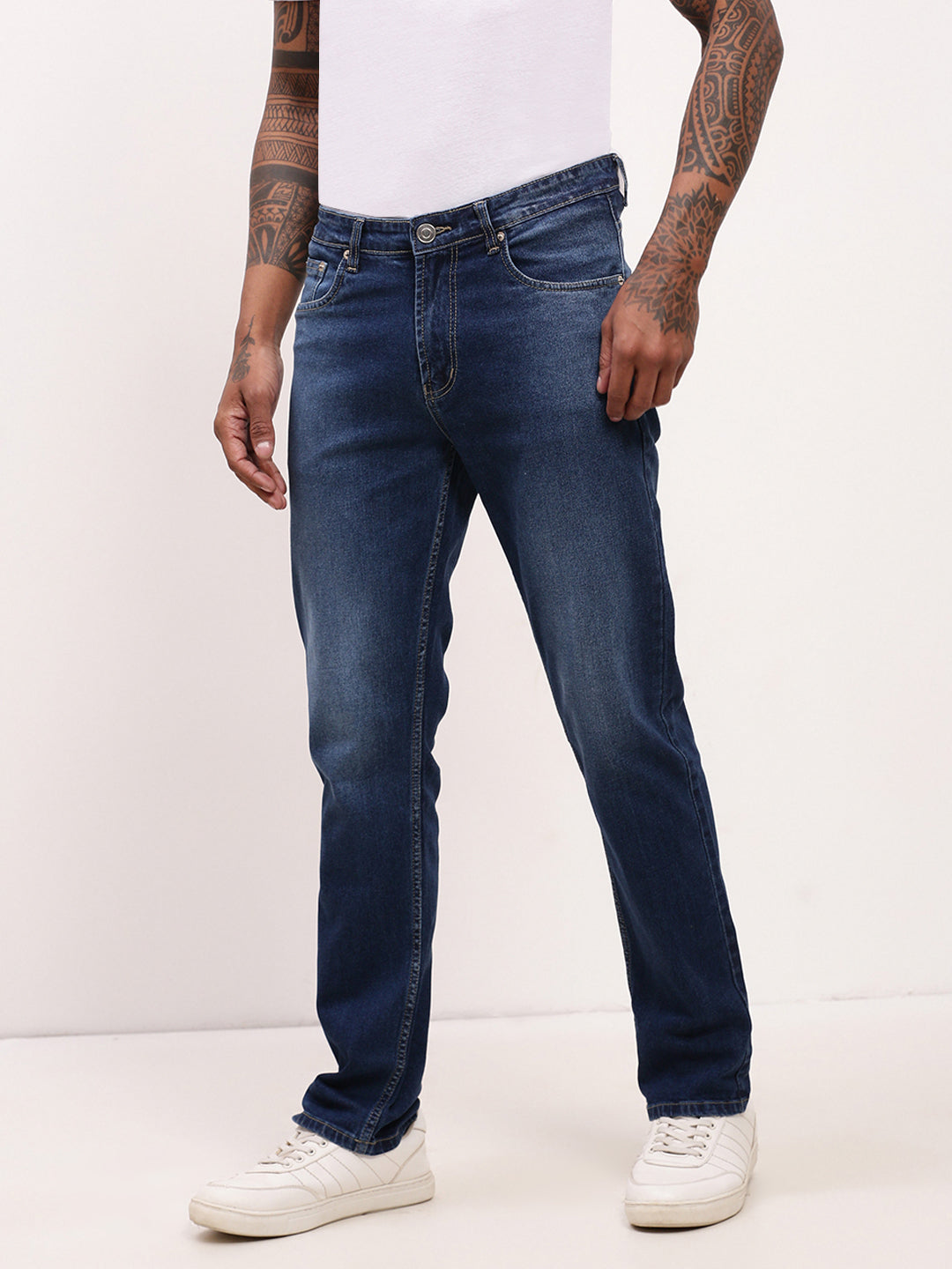 Men Blue Solid Straight Fit Jeans