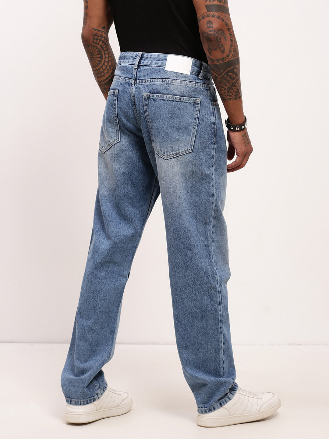 Men Blue Solid Straight Fit Jeans