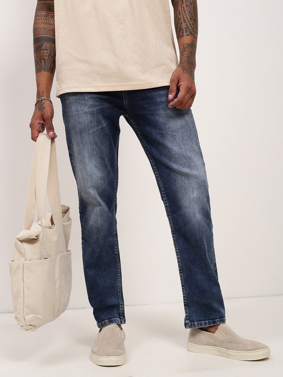 Men Blue Solid Straight Fit Jeans