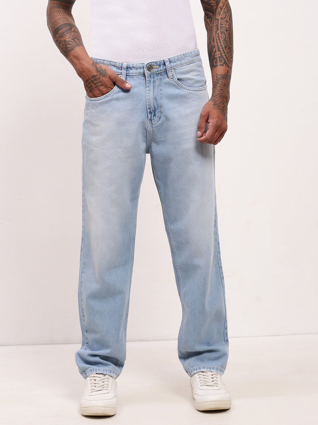 Men Blue Solid Straight Fit Jeans