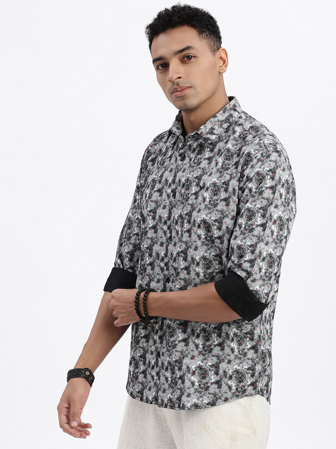 Men Grey Graphic Slim Fit Shirt