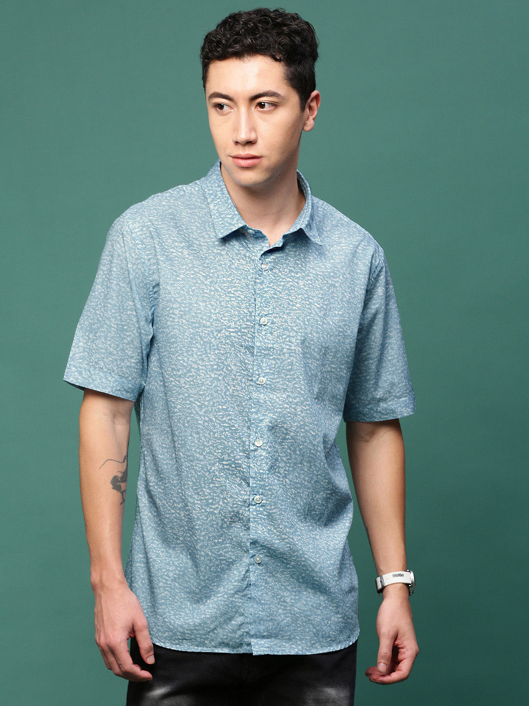 Men Blue Graphic Slim Fit Shirt