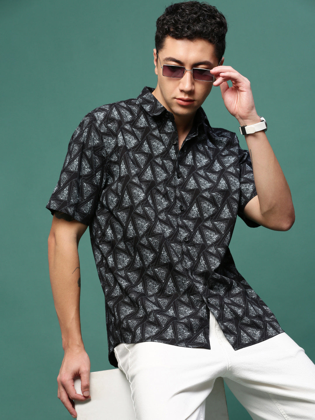 Men Black Geometric Slim Fit Shirt