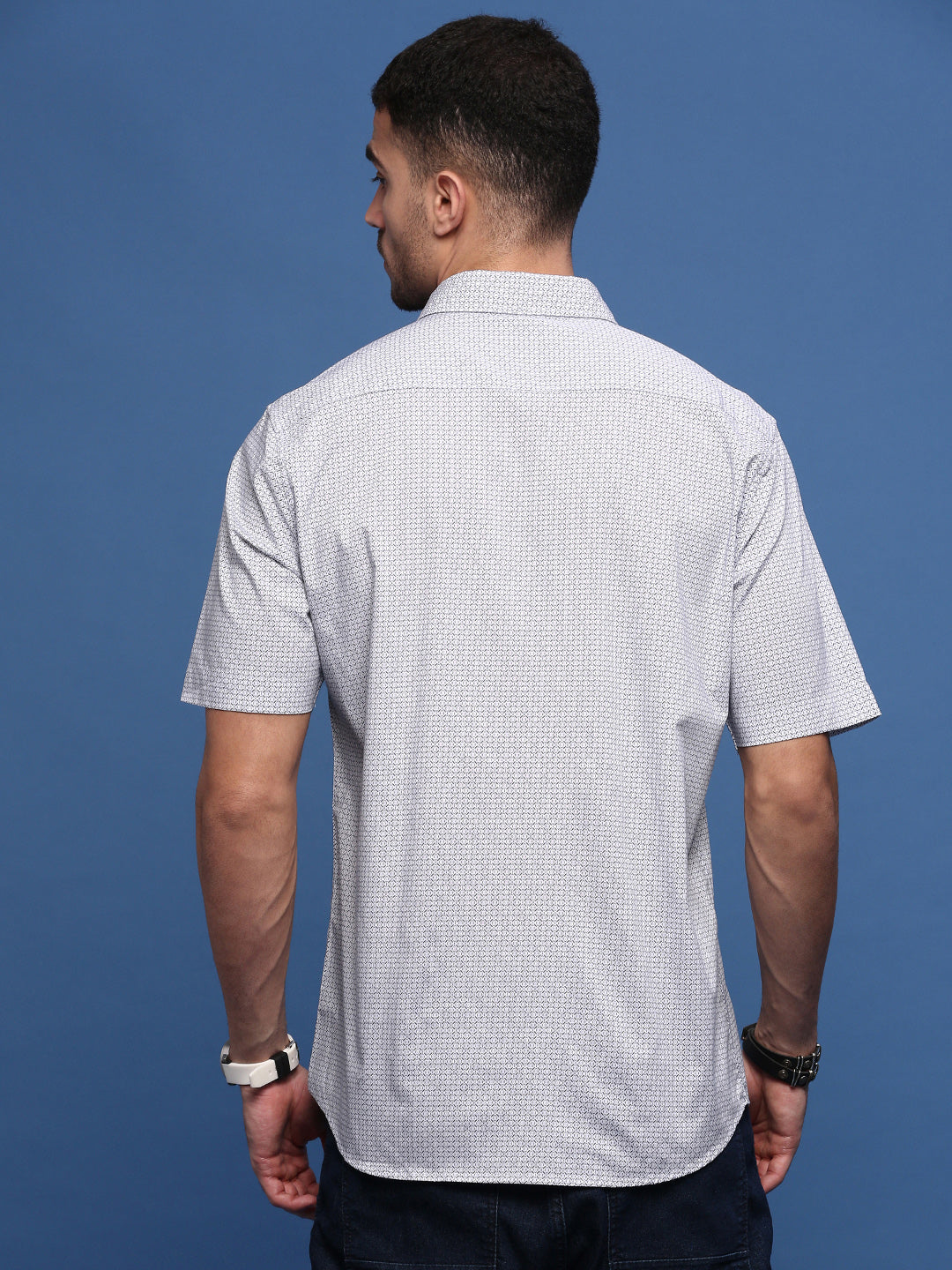 Men White Graphic Slim Fit Shirt