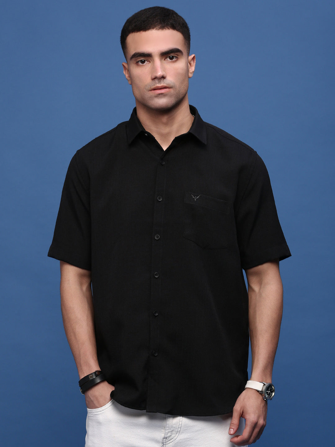 Men Black Solid Slim Fit Shirt