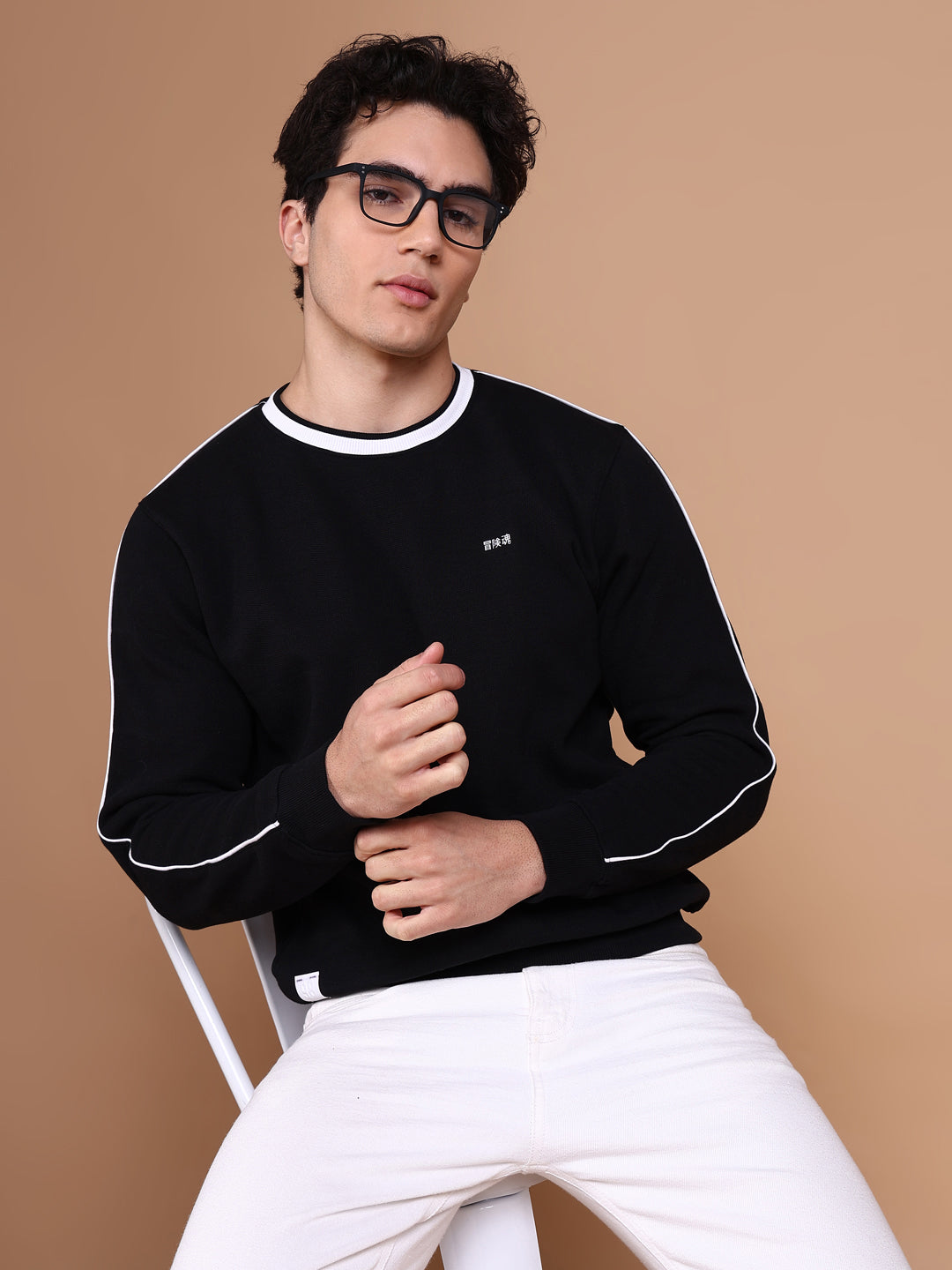 Men Black Solid Sweatshirt