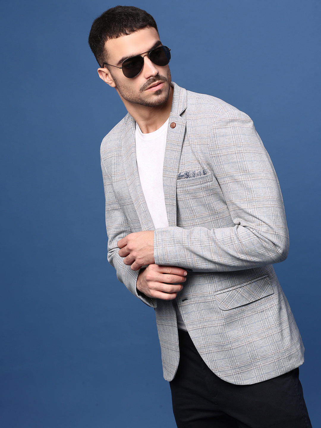 Men Grey Slim Fit Single Breasted Blazer