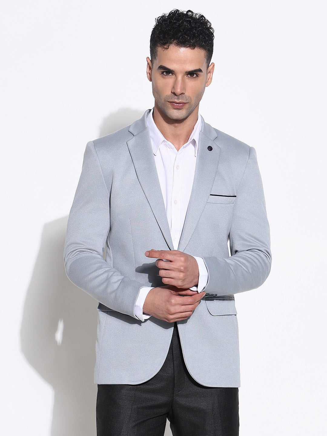 Men Grey Solid Single Breasted Blazer