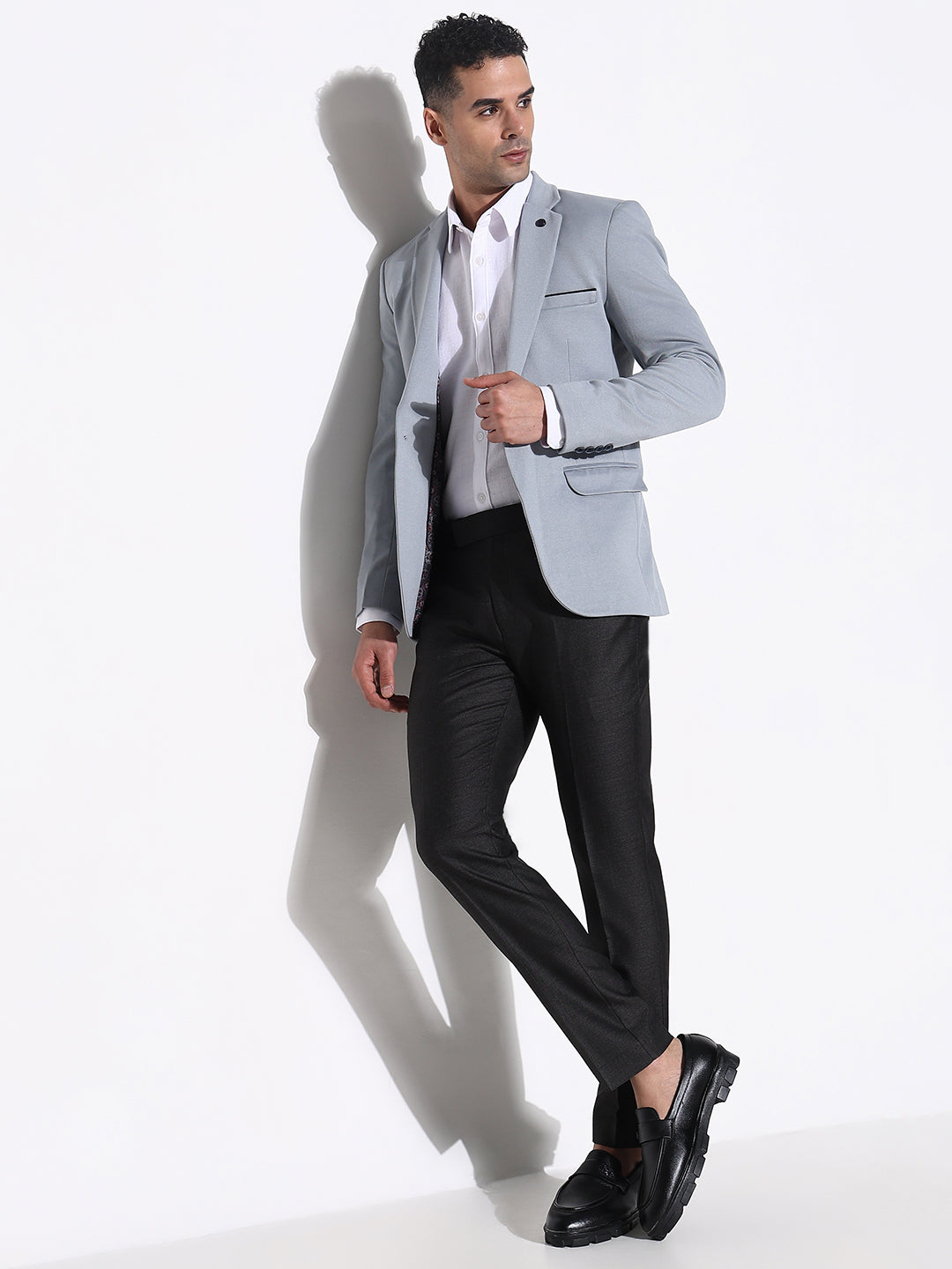 Men Grey Solid Single Breasted Blazer