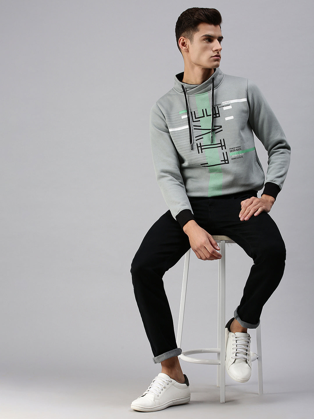 Men Hooded Graphic Print Grey Sweatshirt