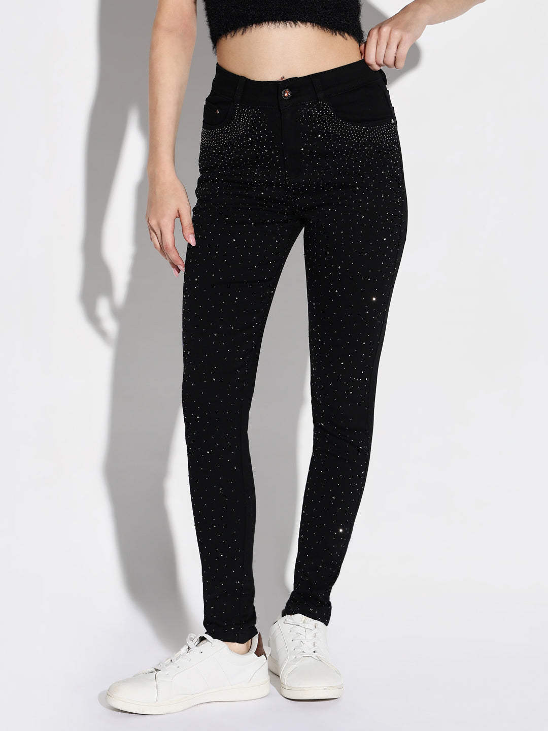 Women Black Skinny Fit Jeans