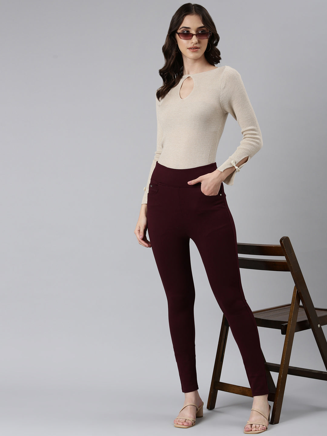 Women Solid Skinny Fit Burgundy Jegging