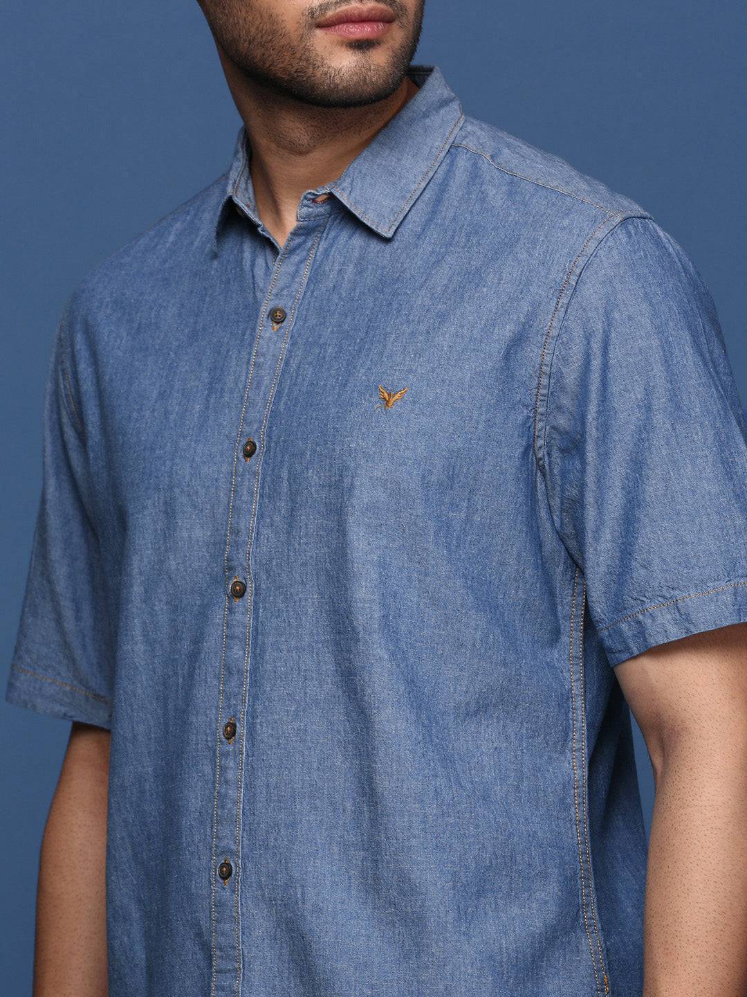 Men Solid Blue Slim Fit Shirt