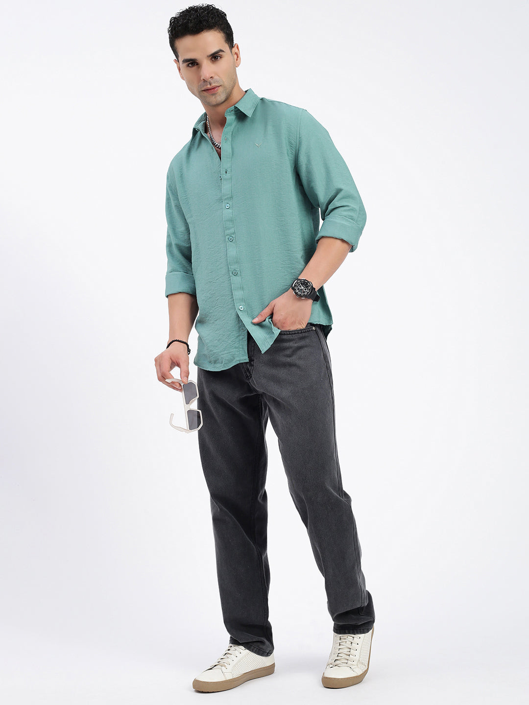 Men Solid Green Slim Fit Shirt