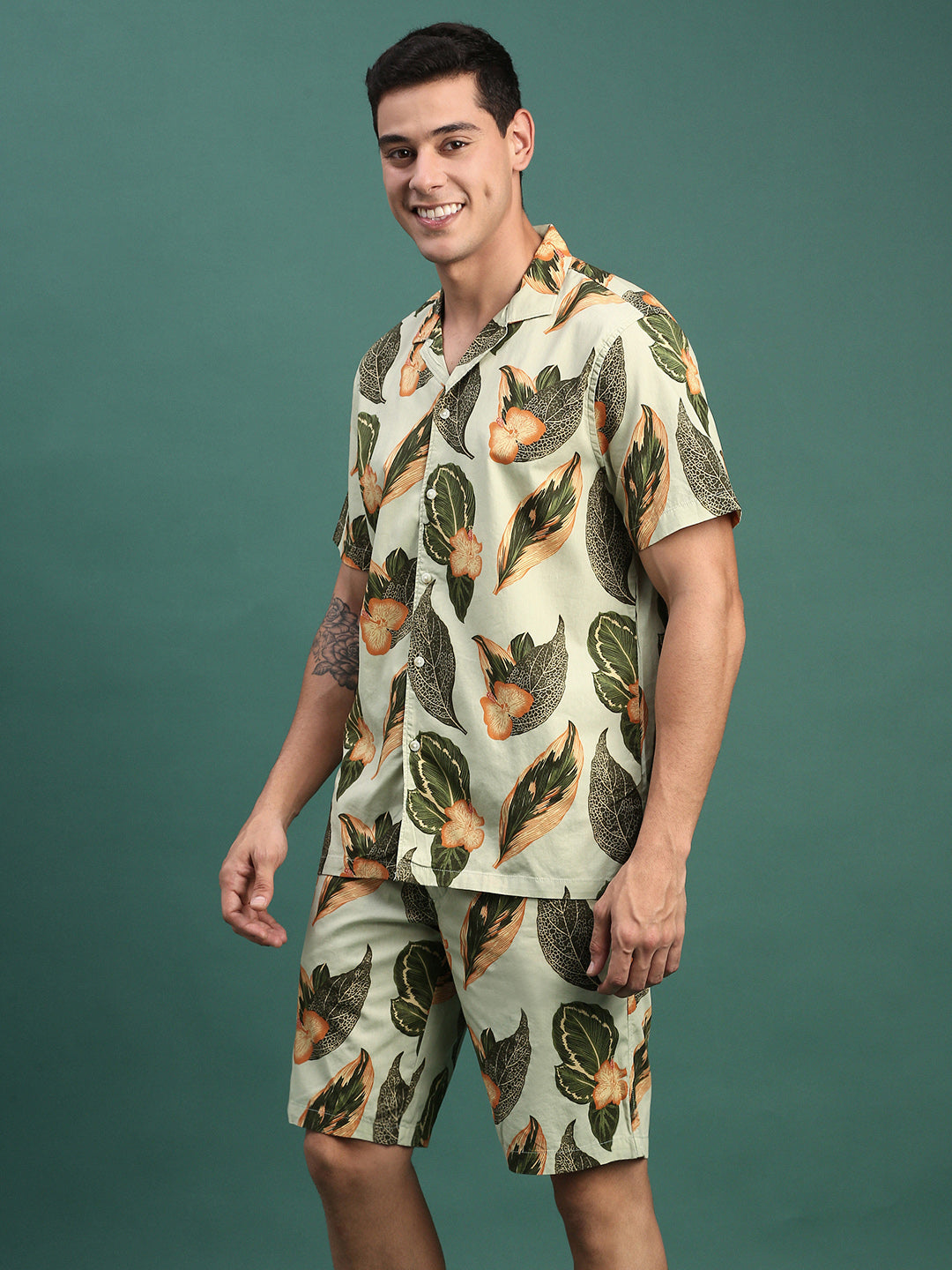 Men Printed Cuban Collar Green Relaxed Fit Co Ords Set