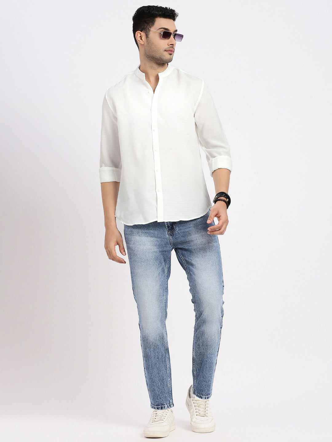 Men White Solid Slim Fit Shirt