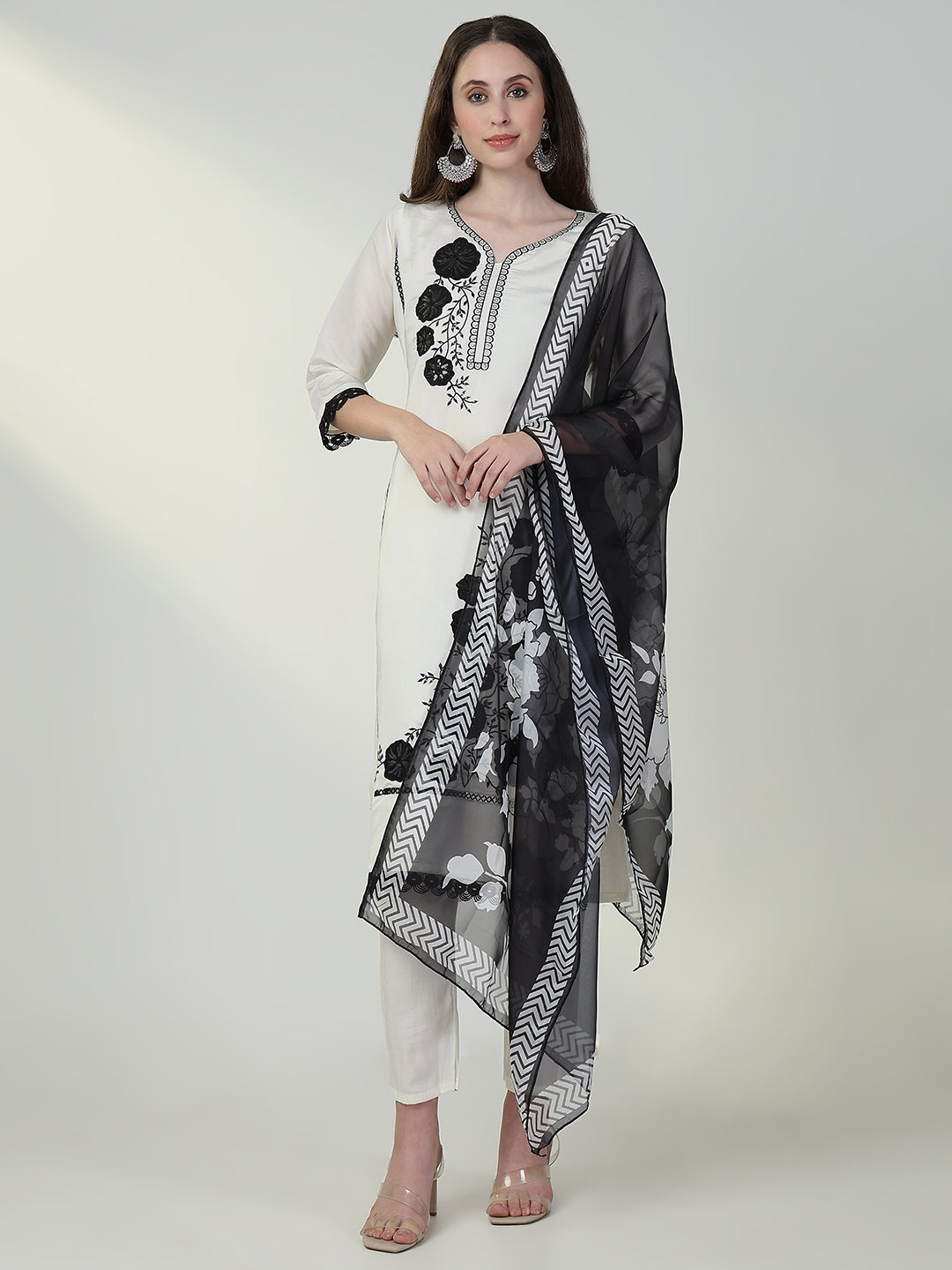 Women Solid Off White Straight Kurta Set with Dupatta