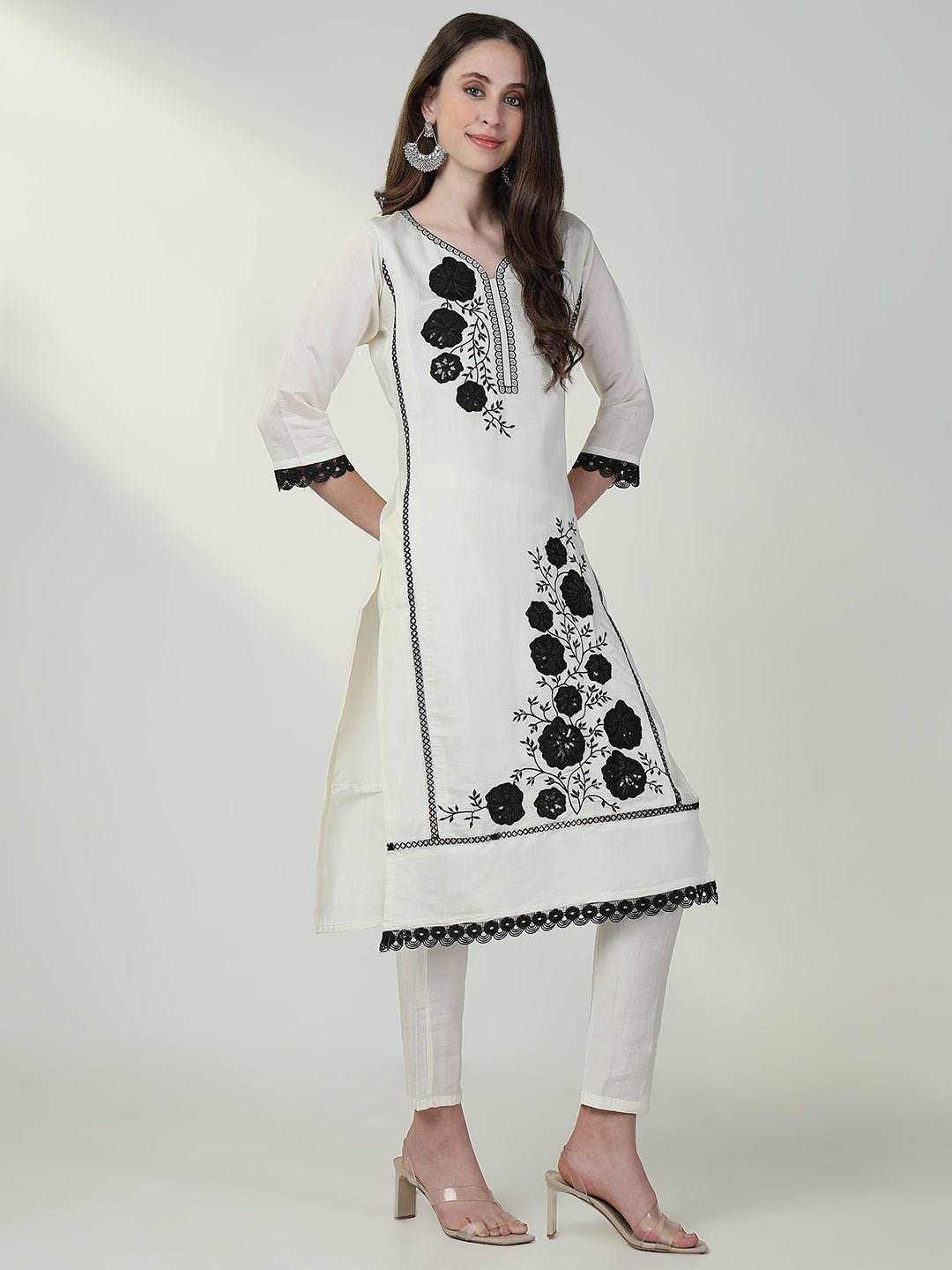 Women Solid Off White Straight Kurta Set with Dupatta