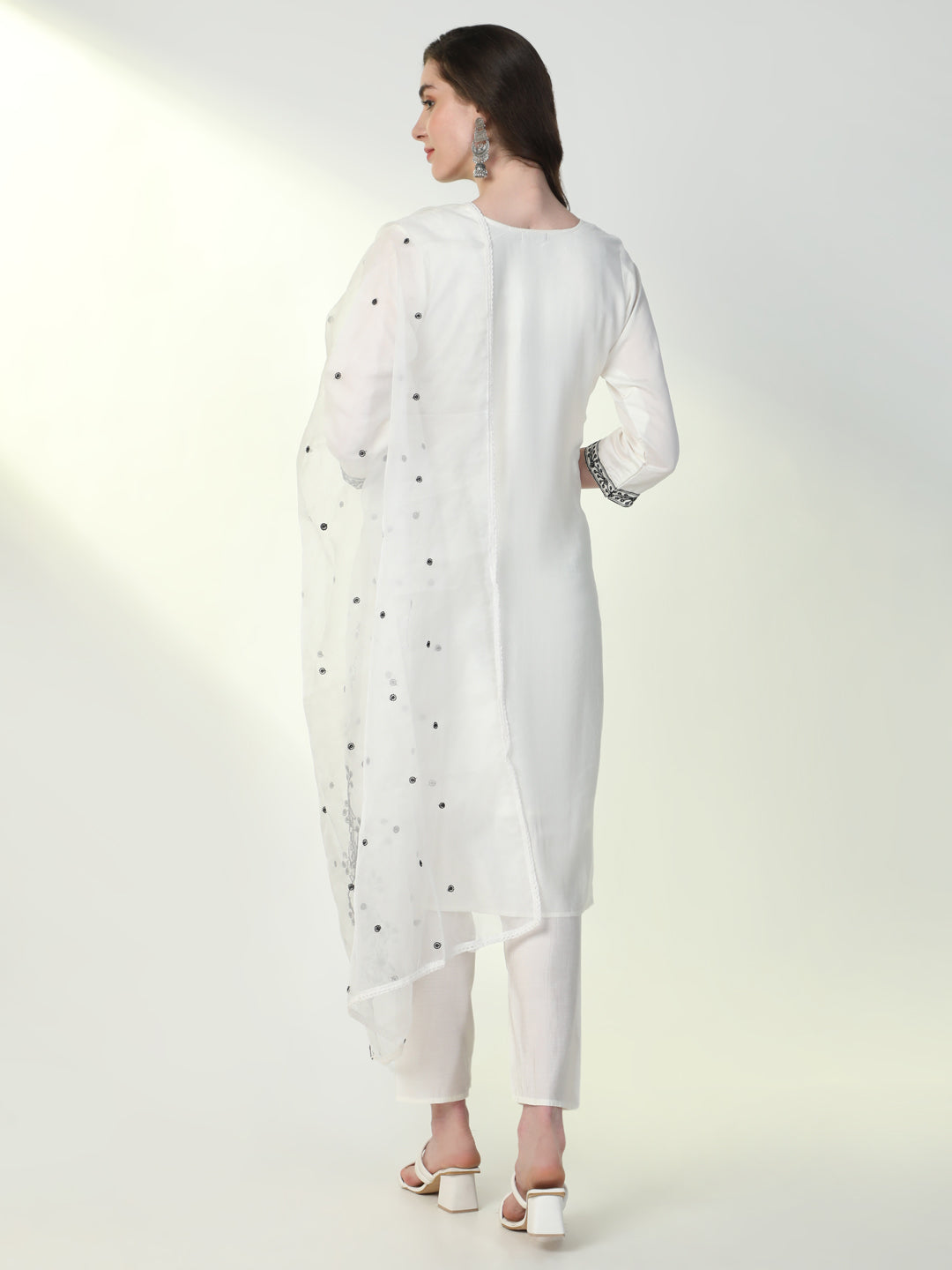 Women Off White Embroidered Kurta Set with Dupatta