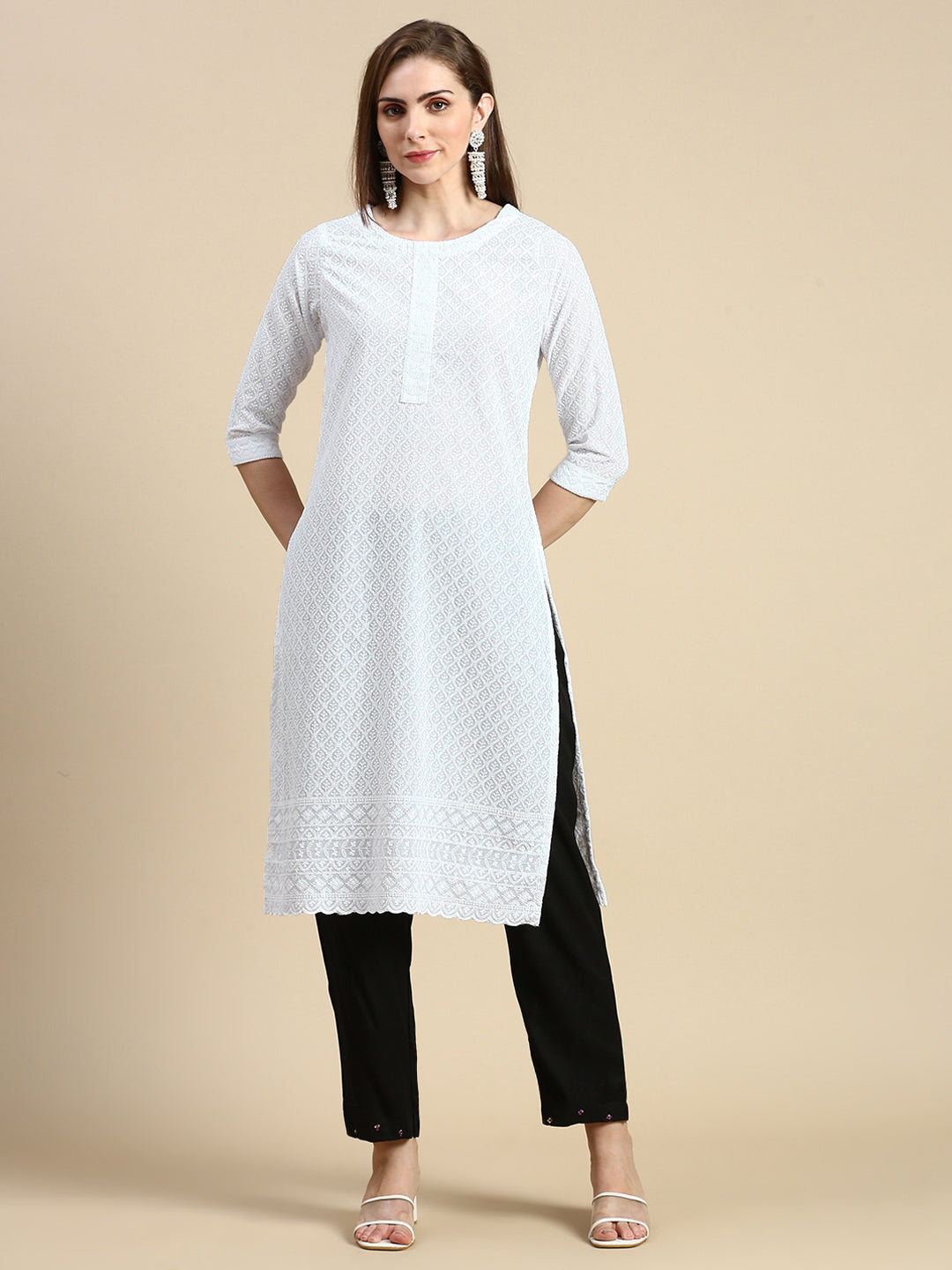 Women Floral Chikankari White Straight Kurta