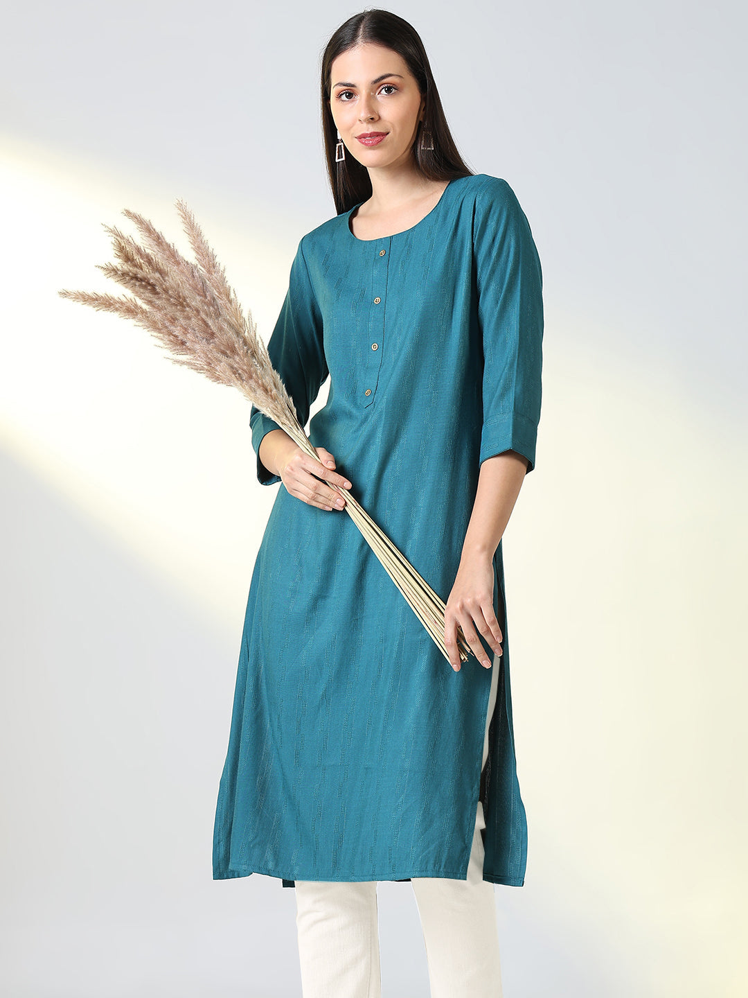 Women Teal Solid Straight Kurta