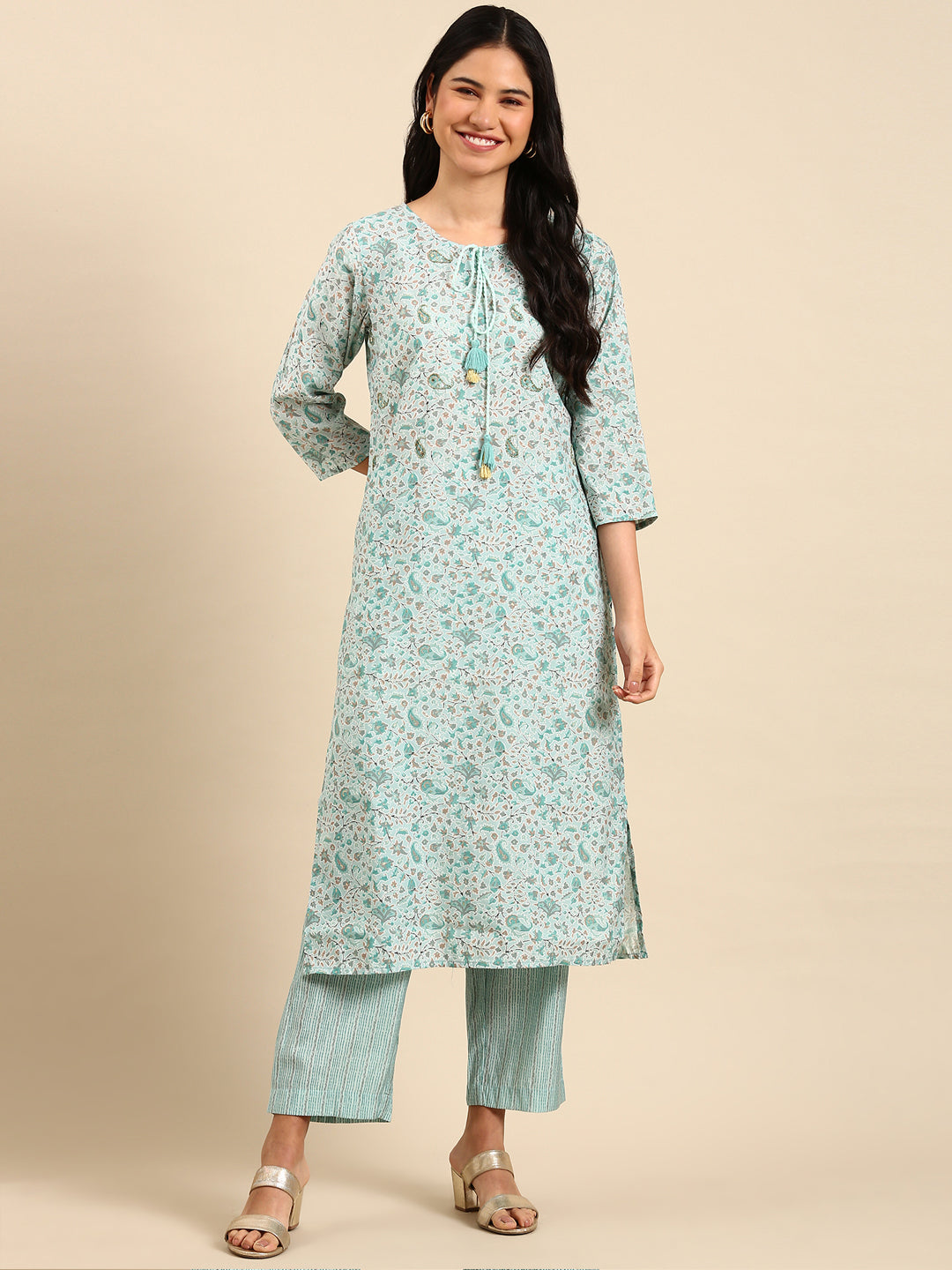 Women Paisley Blue Straight Kurta Set