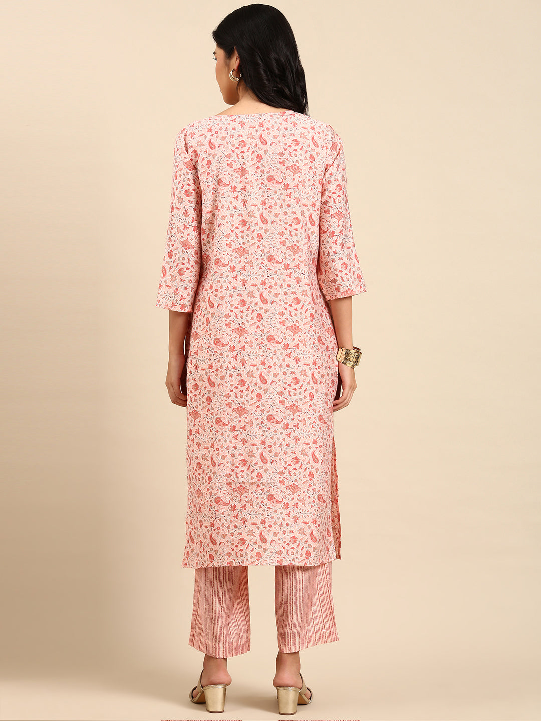 Women Paisley Peach Straight Kurta Set